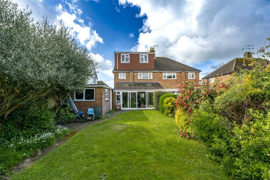 Property photo 2 of 27 Picture No. 05