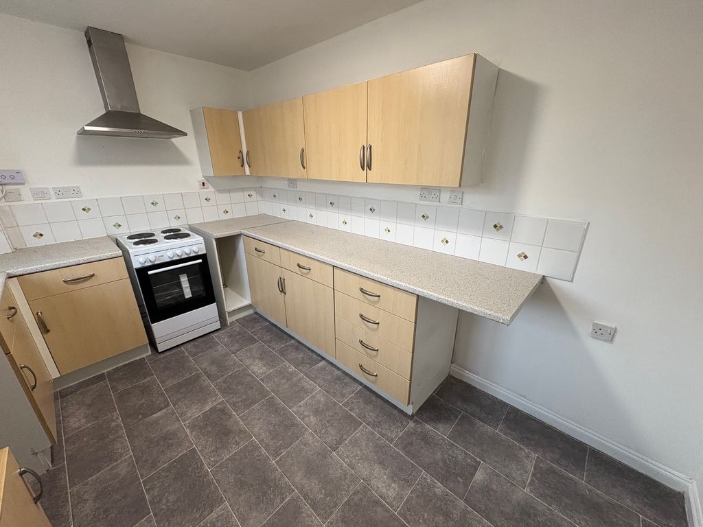 Property photo 3 of 18 Image