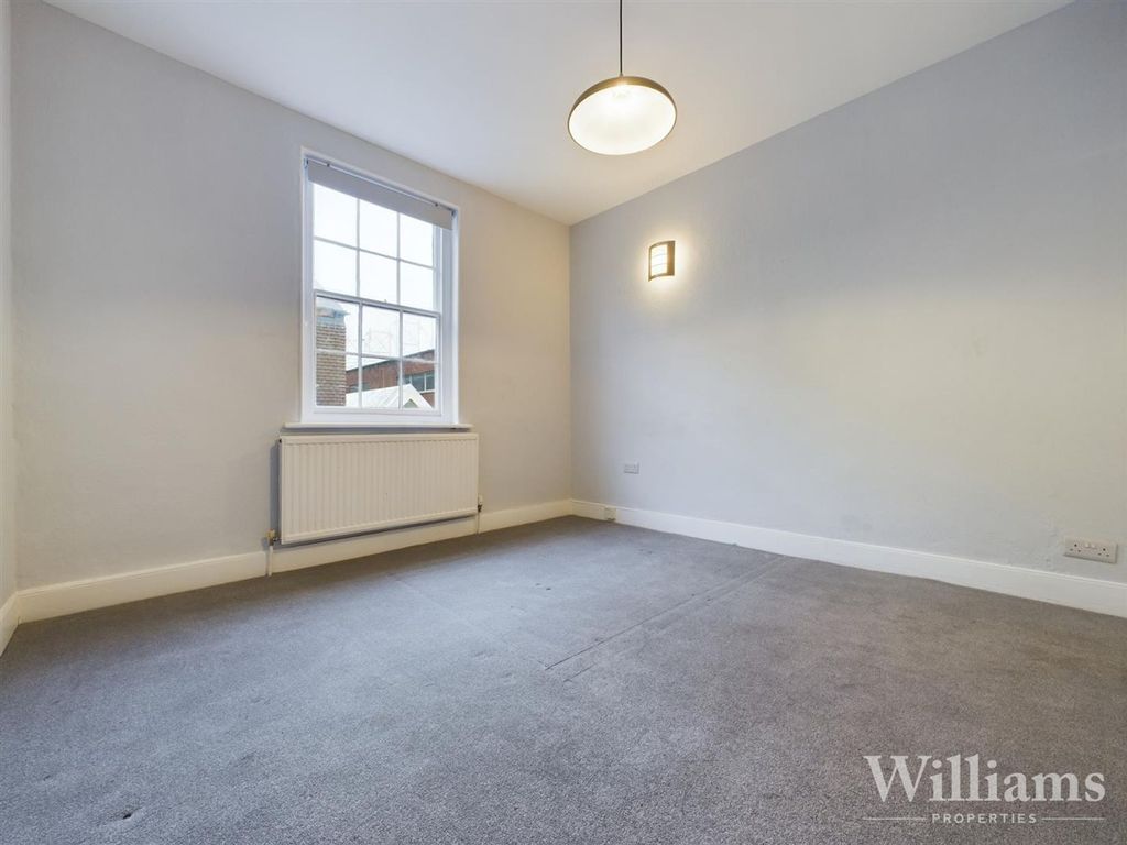 Property photo 3 of 10 Cam02861G0-Pr0295-Still001.Jpg