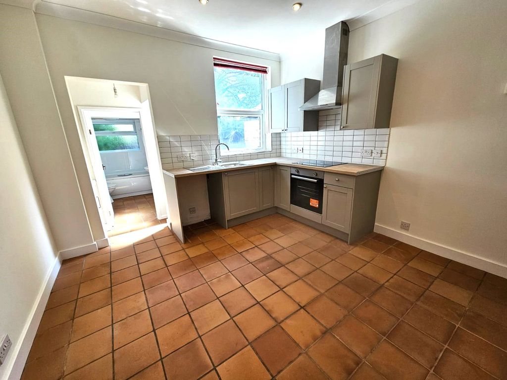 Property photo 3 of 8 Picture No. 05