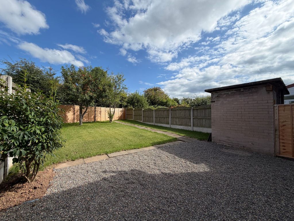 Property photo 2 of 14 Garden