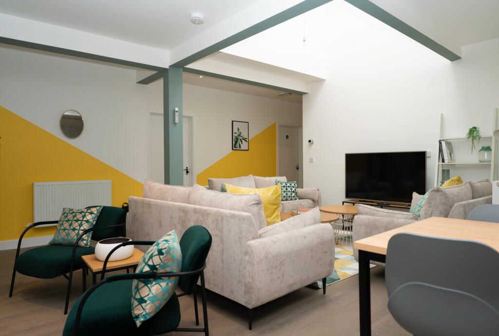 Property photo 3 of 4