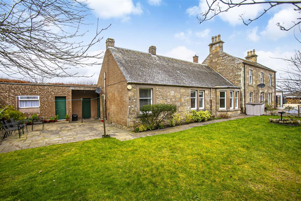 Property photo 1 of 21 Rdc0008Cupl Lead.Jpg