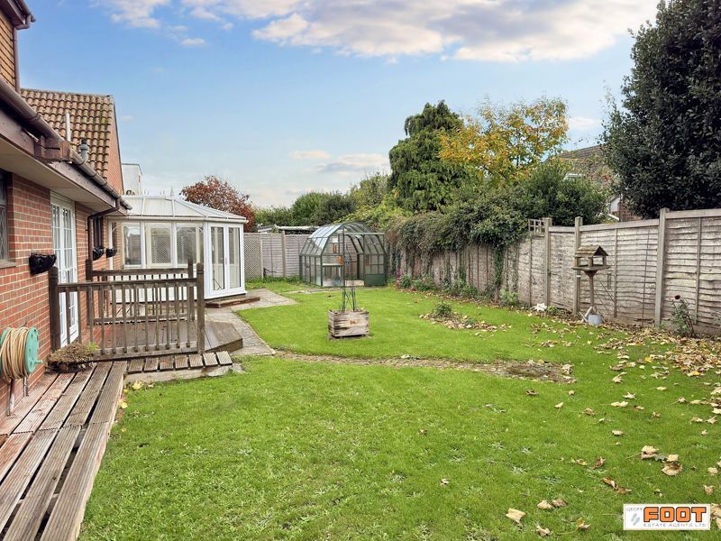 Property photo 1 of 33 Photo 28