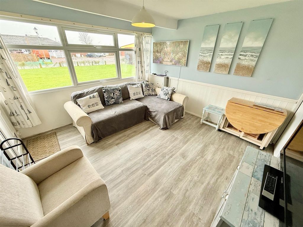 Property photo 2 of 8 Living Room