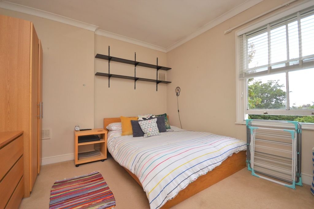 Property photo 3 of 9 Master Bedroom