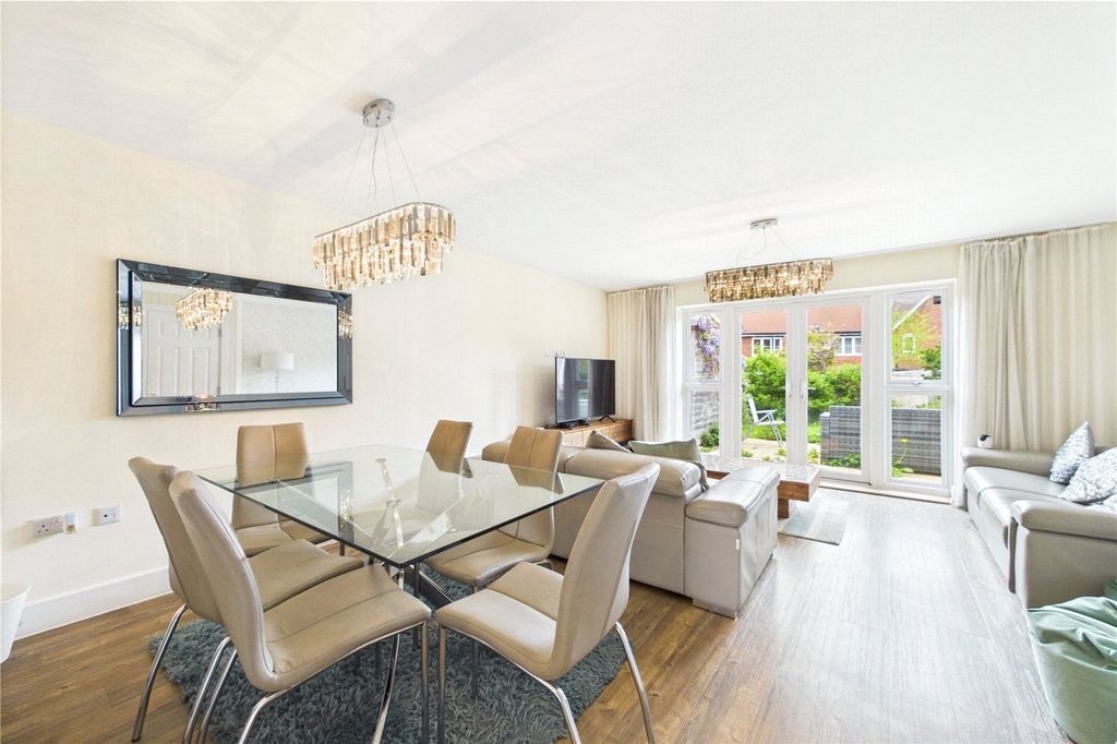 Property photo 3 of 14 Picture No. 06