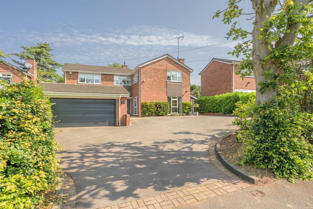 Property photo 1 of 39