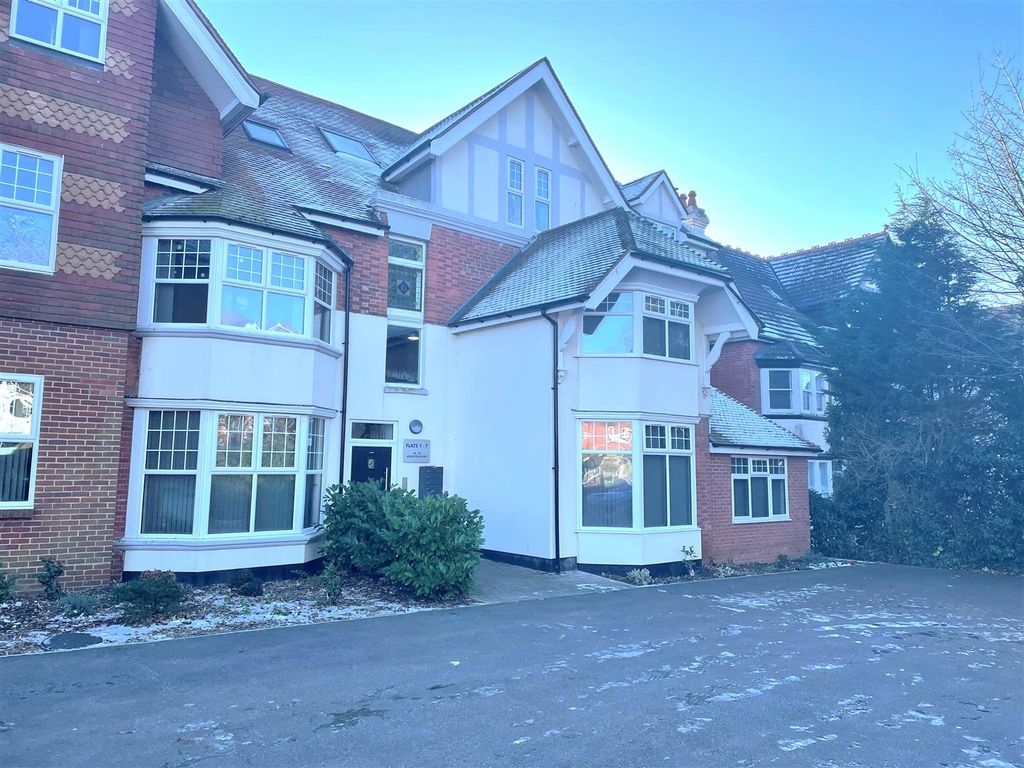 Property photo 1 of 7 Front.Jpg