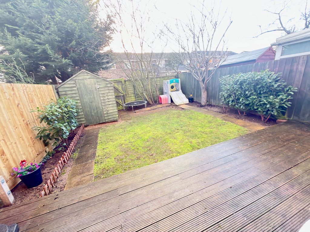 Property photo 2 of 22