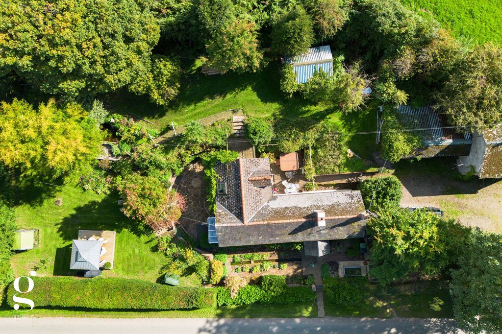 Property photo 3 of 48