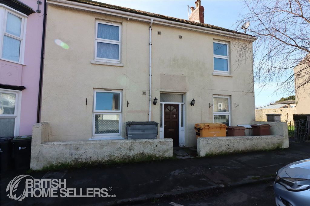 Property photo 1 of 18 Picture No. 12