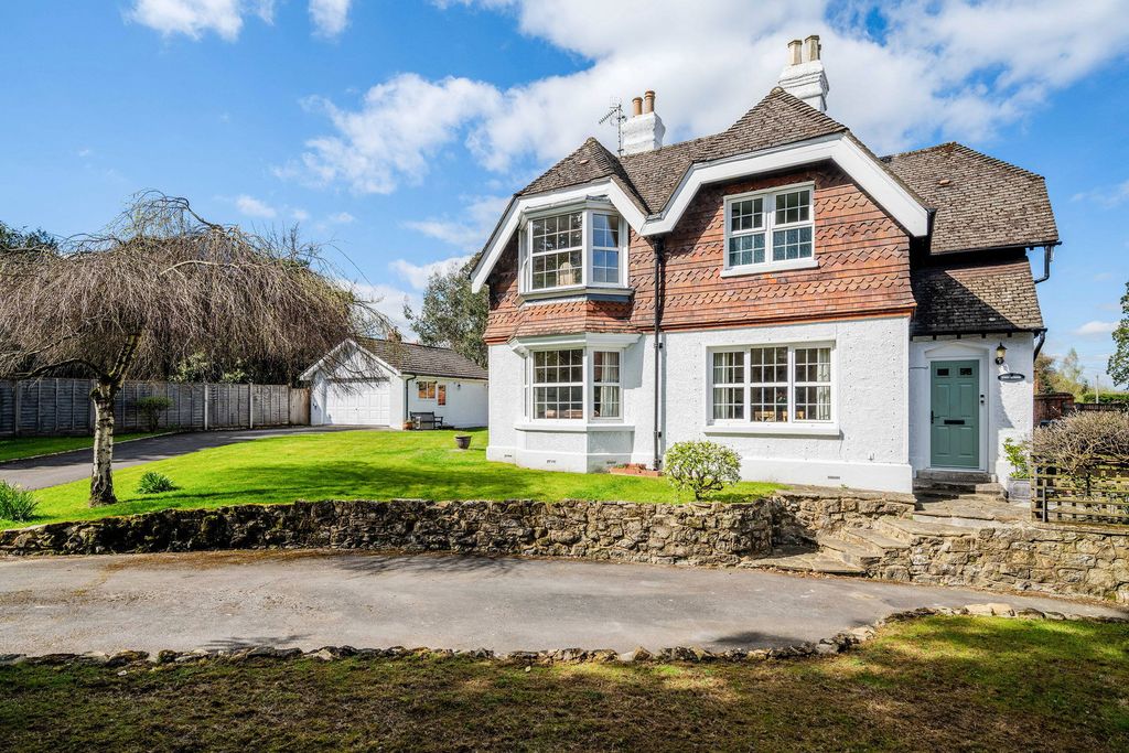 Property photo 1 of 21