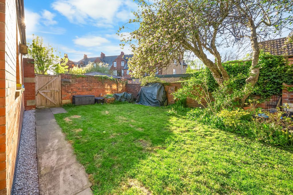 Property photo 2 of 14