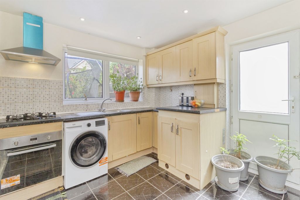 Property photo 3 of 17