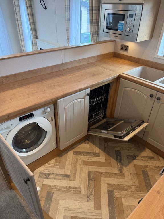 Property photo 2 of 49