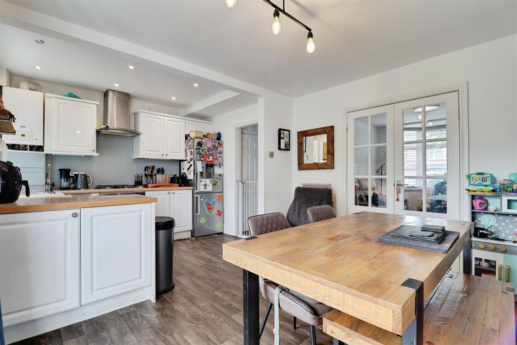 Property photo 2 of 19 c7B4B5Bd-Img_2819-Img_2821.Jpg