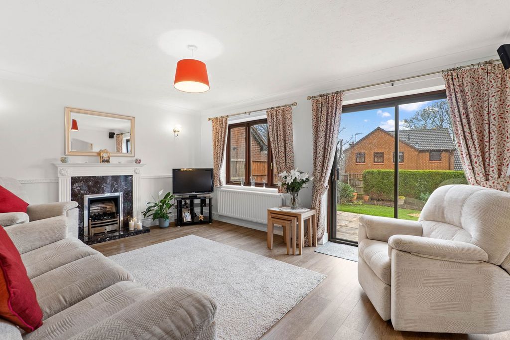 Property photo 3 of 17