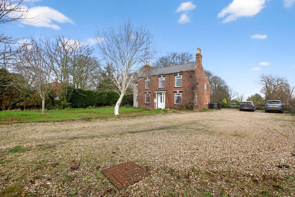 Property photo 1 of 25