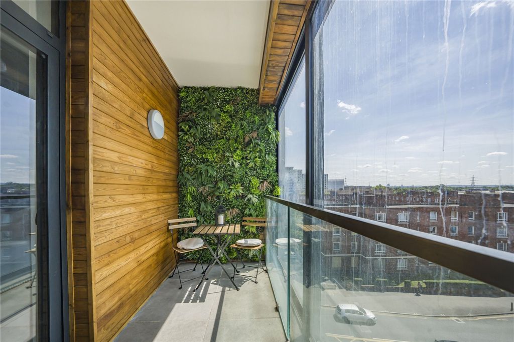 Property photo 3 of 14 Picture No. 13