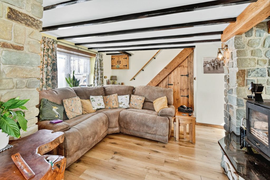 Property photo 2 of 19 Photo #2