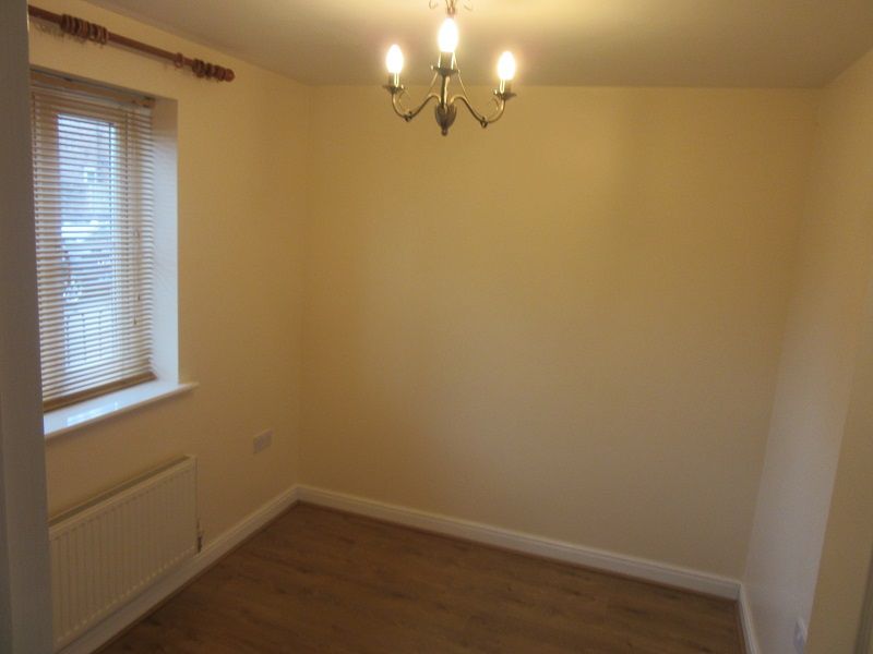 Property photo 3 of 12 Dining Room