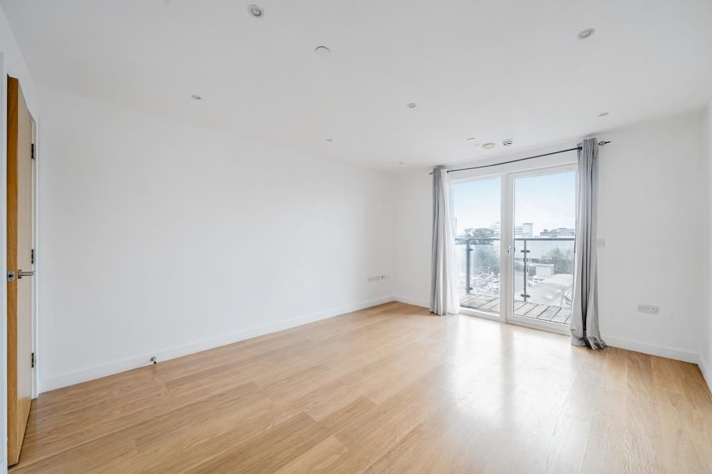 Property photo 2 of 22 Reception