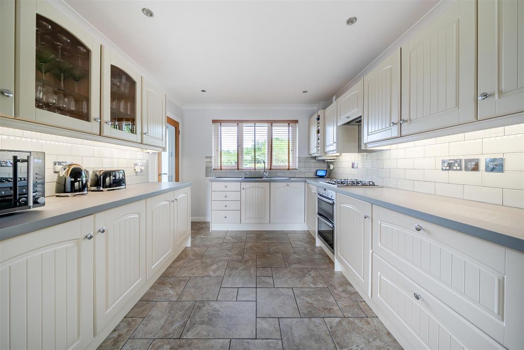 Property photo 3 of 26 1459597-7-6A07367E2Bf07.Jpg