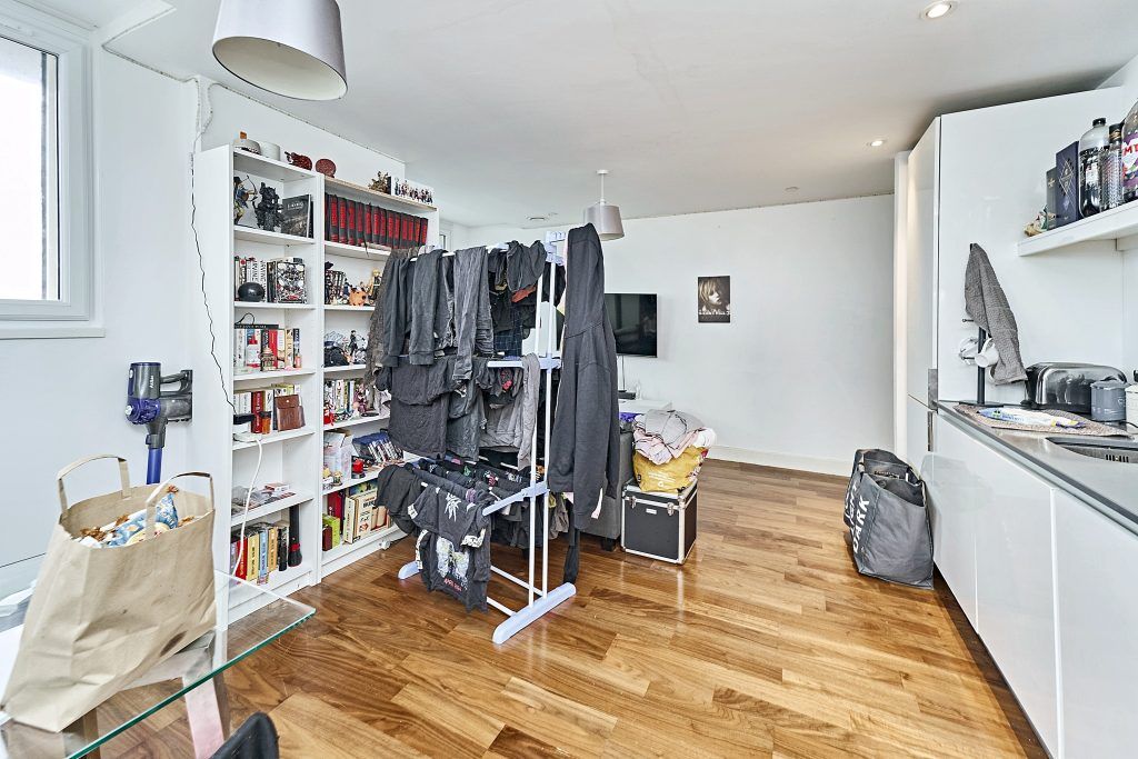 Property photo 3 of 23