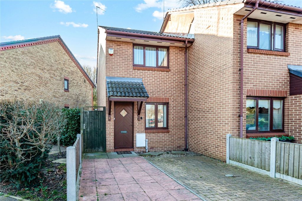 Property photo 1 of 14 Front