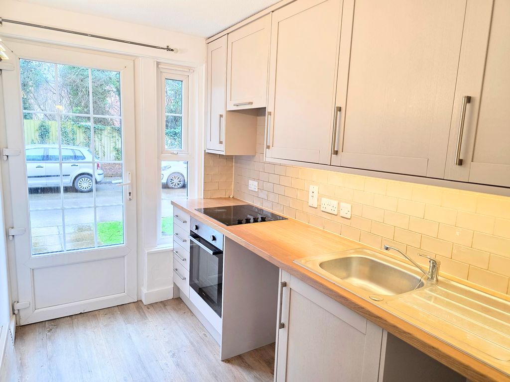 Property photo 3 of 8