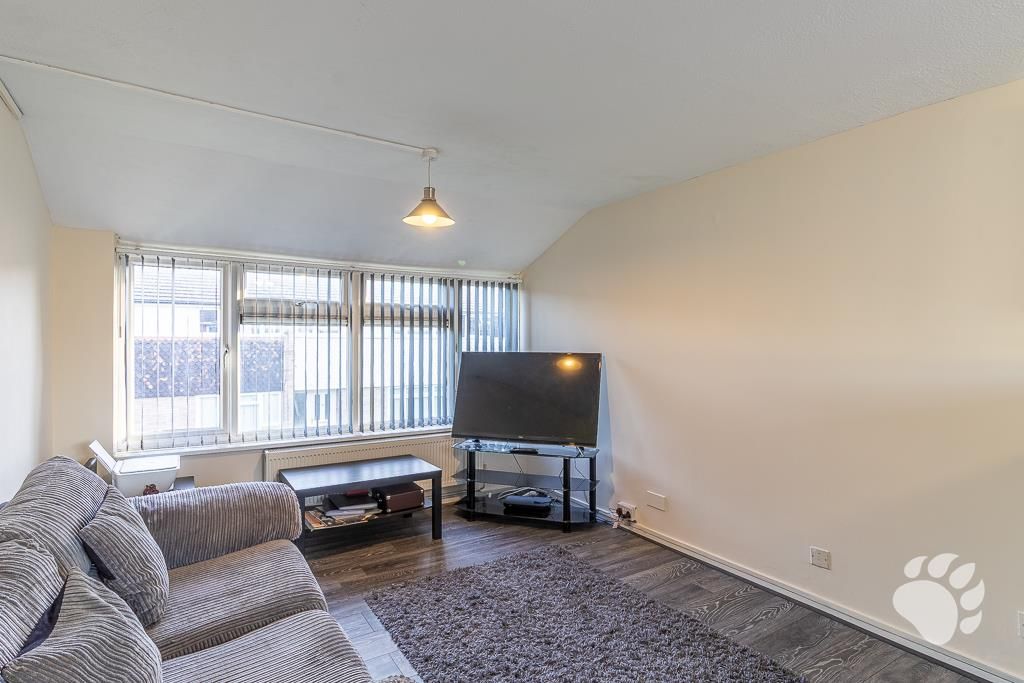 Property photo 2 of 15 Lounge