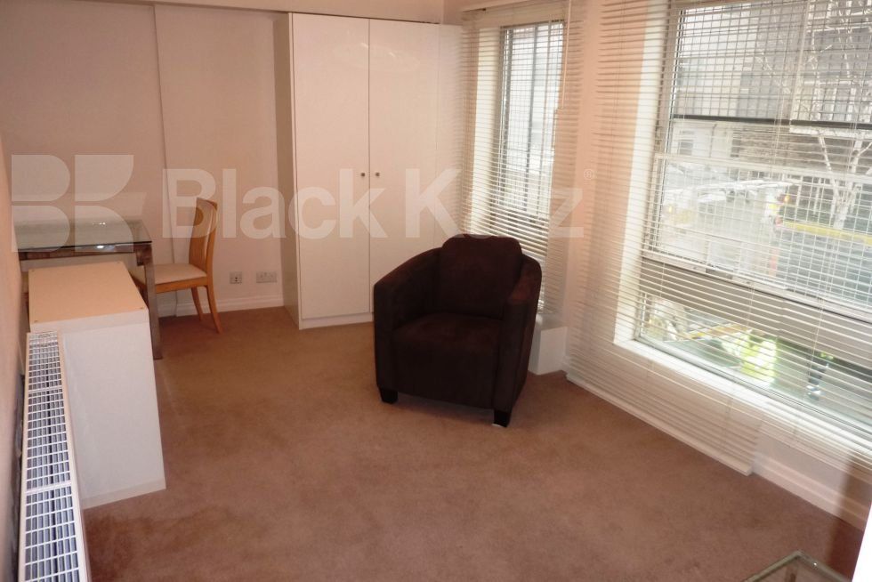 Property photo 2 of 4