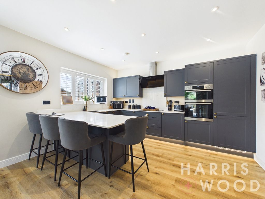 Property photo 3 of 38 5894293