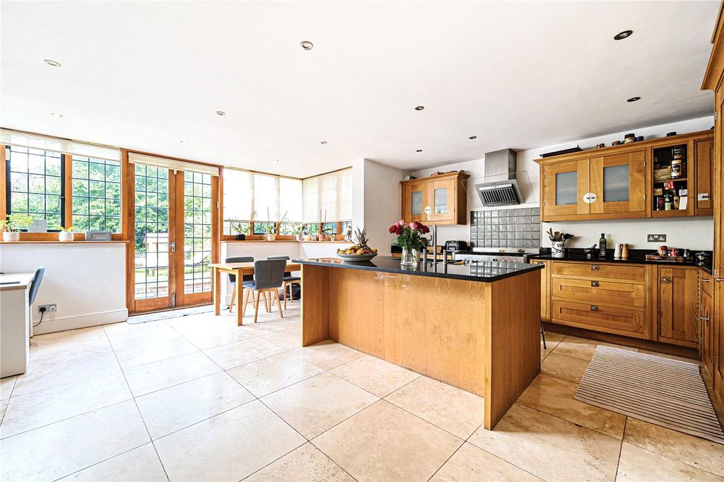 Property photo 2 of 13 Kitchen