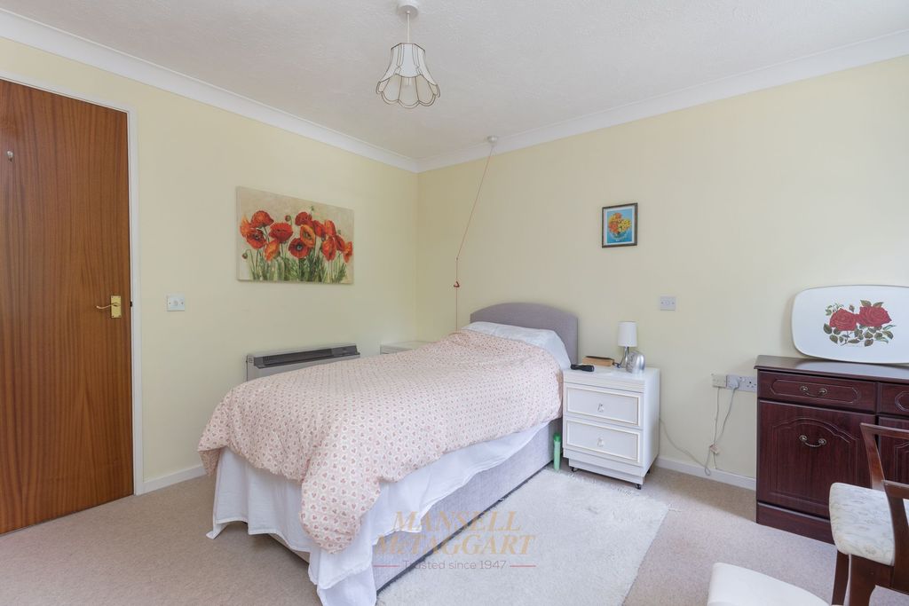 Additional image 9 of 2 bed flat for saleFairfield Road, East Grinstead RH19