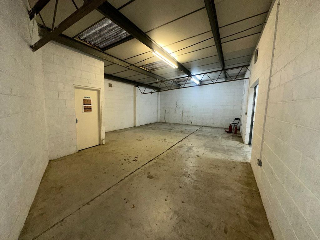Property photo 1 of 3
