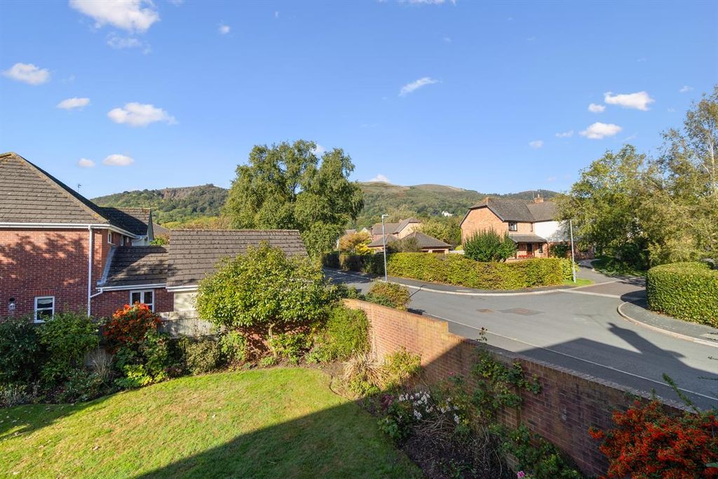 Property photo 2 of 18 Photo 2