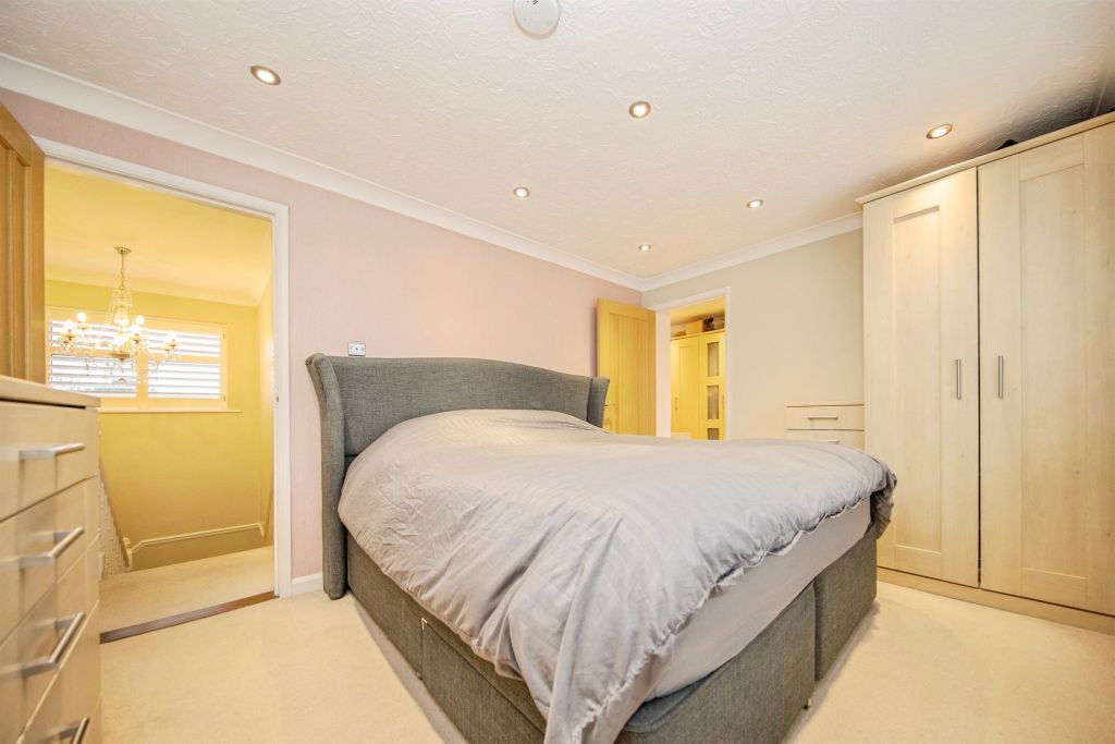 Additional image 11 of 5 bed semi-detached house for saleGordon Way, Harwich CO12