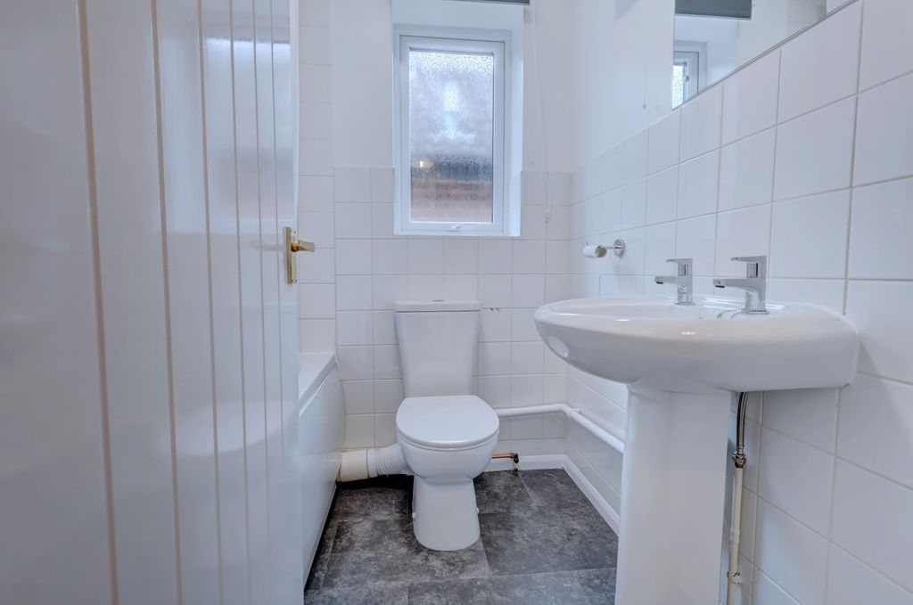 Property photo 3 of 10 Picture No. 11