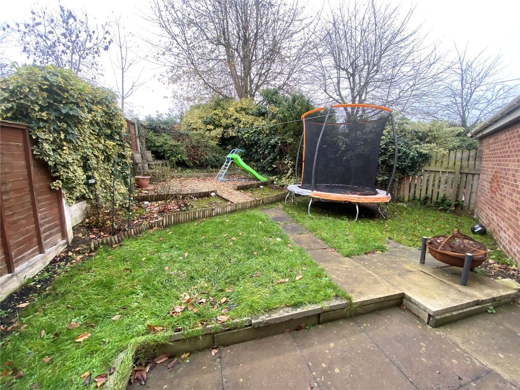 Property photo 2 of 14 Garden