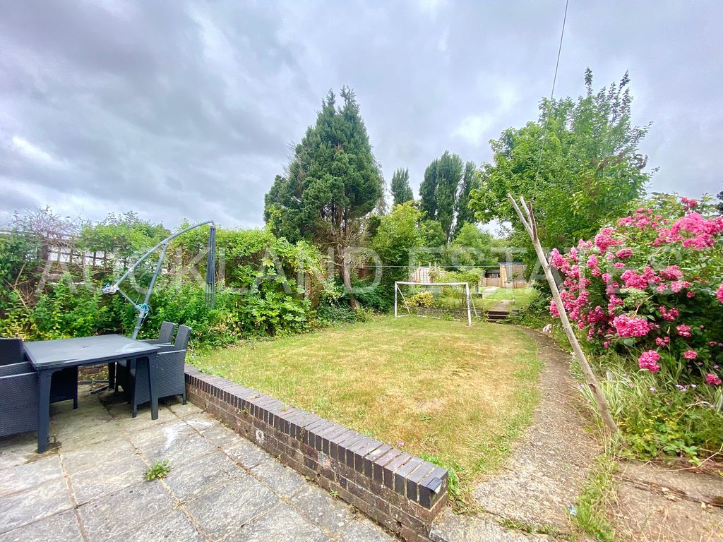 Property photo 2 of 32 Img_2890