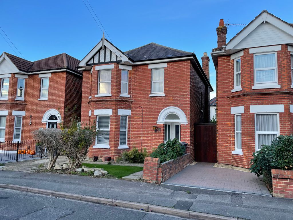 Property photo 1 of 6