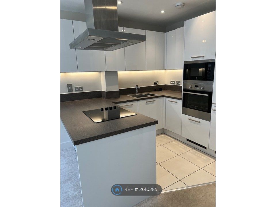 Property photo 3 of 15 Kitchen