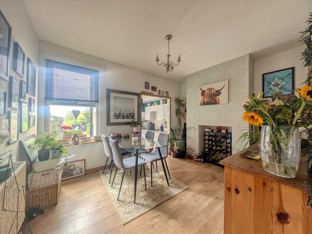 Property photo 3 of 12 Dining Room