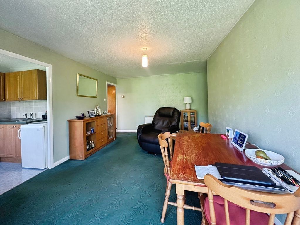 Property photo 2 of 11 Photo 3