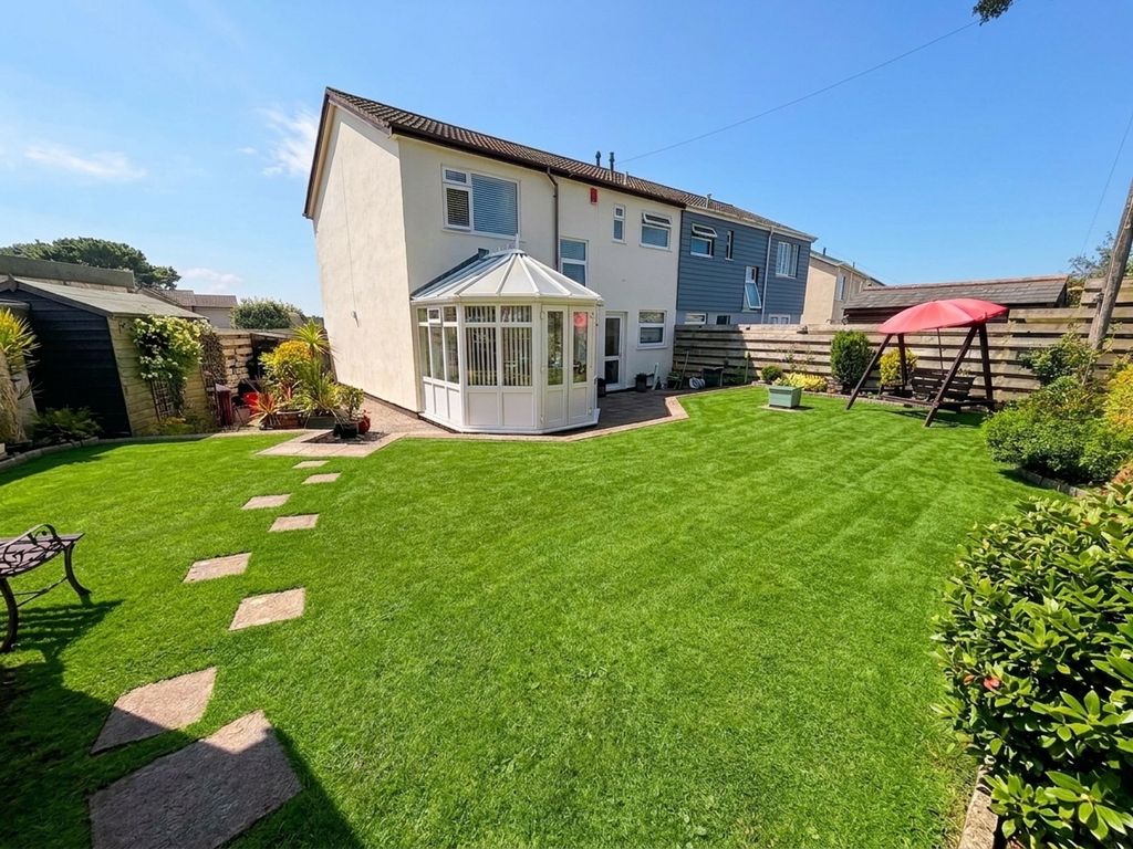 Property photo 2 of 26