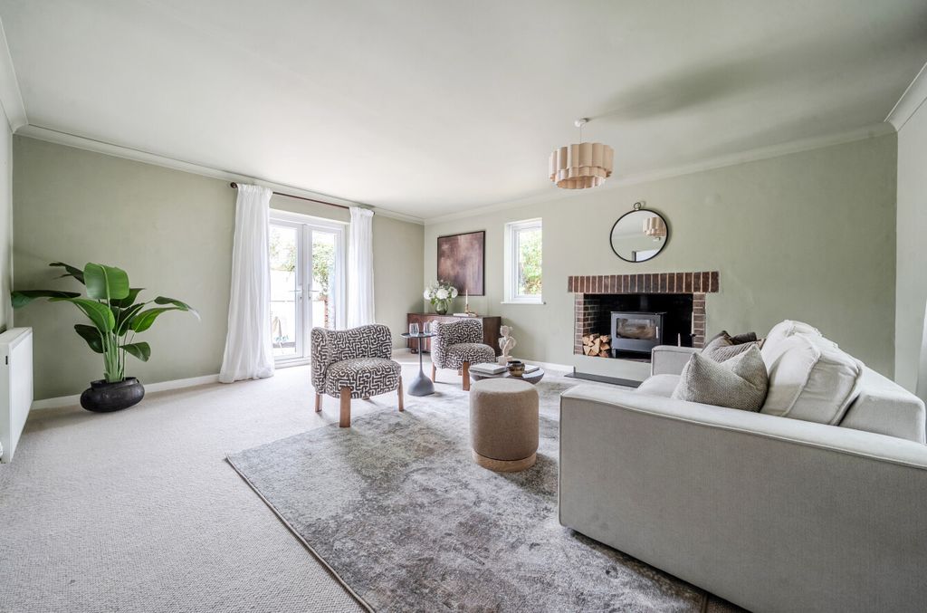 Property photo 3 of 22 1508844-25-1A0160...