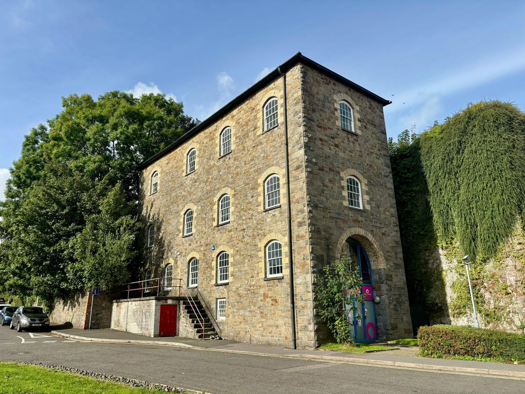 Property photo 3 of 15 Engine House Aberdare 13.Jpg