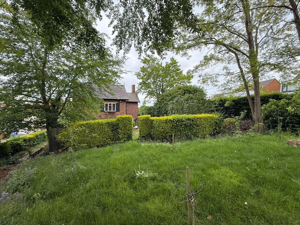 Property photo 3 of 28